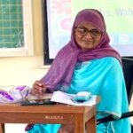 کوئی ملتا ہی نہیں تیری طرح تیرا بدل