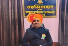 vainktesh munde tahsildar parli beed