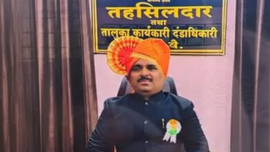 vainktesh munde tahsildar parli beed