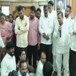 اکولہ  تین اجلاسوں کے لیے 16 کارپوریٹر معطل میونسپل کارپوریشن کے خصوصی اجلاس میں ہنگامہ آرائی کے بعد سخت کارروائی